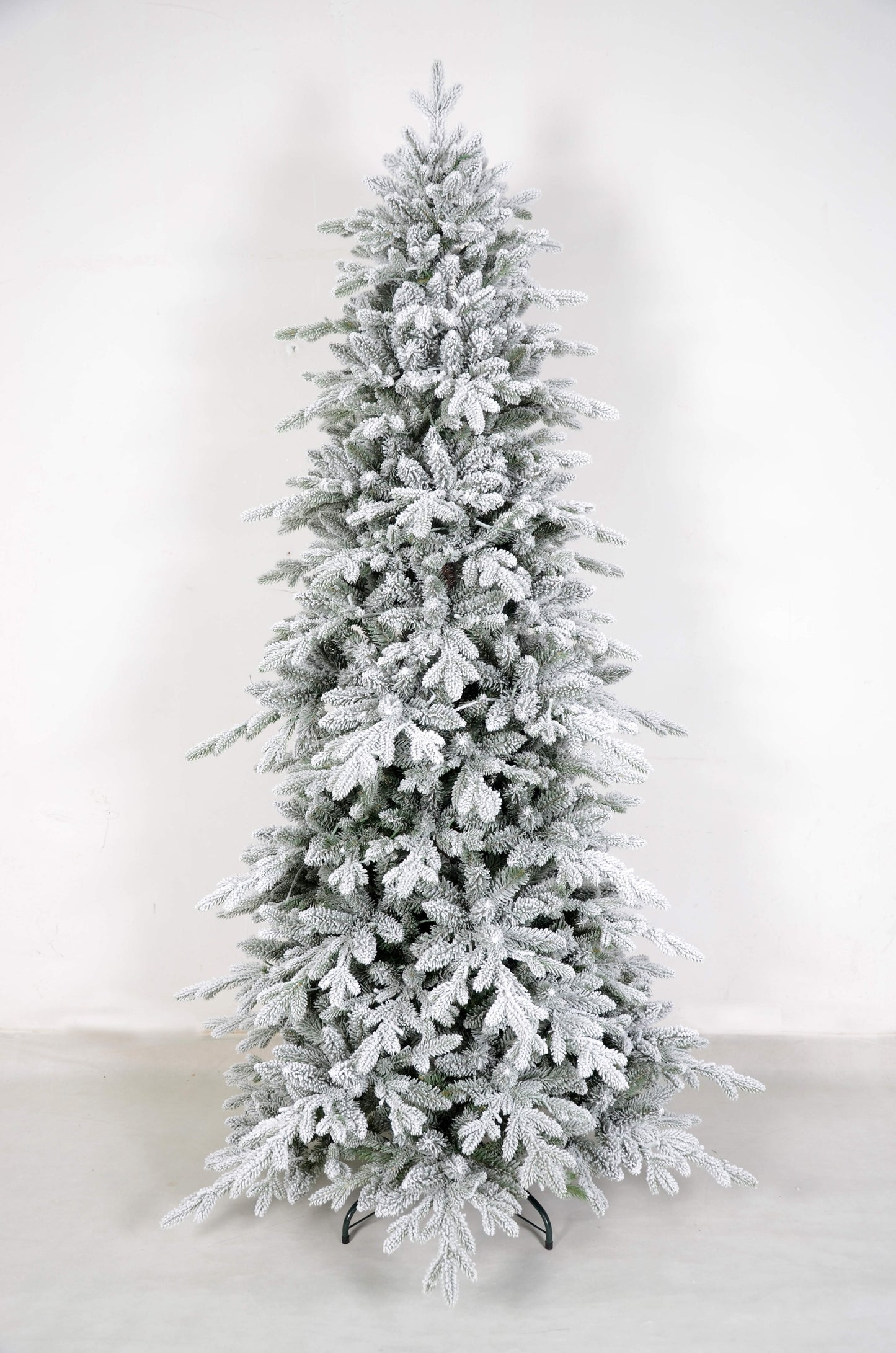 Χιονισμένο χριστουγεννιάτικο Δέντρο slim 270 εκ.